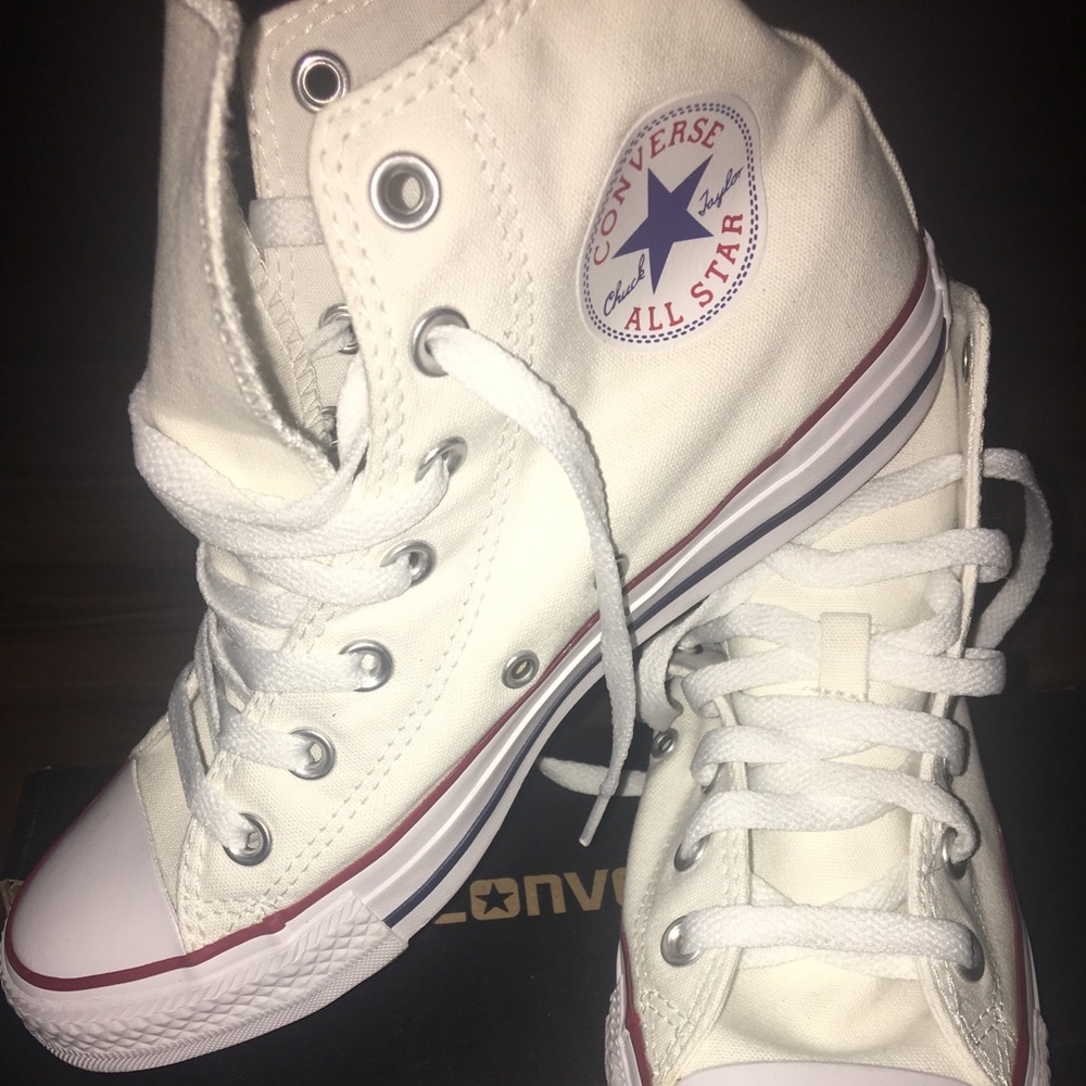 Women’s vintage high top converse